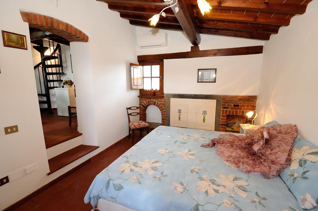 Agriturismo Villa Iris Castelfranco di Sopra Номер фото